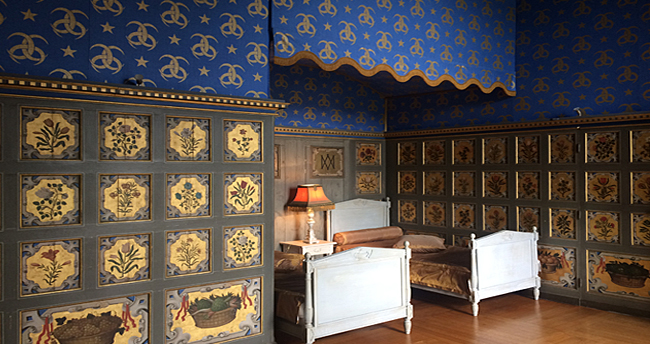 Chambre des fleurs château d'Ancy le Franc